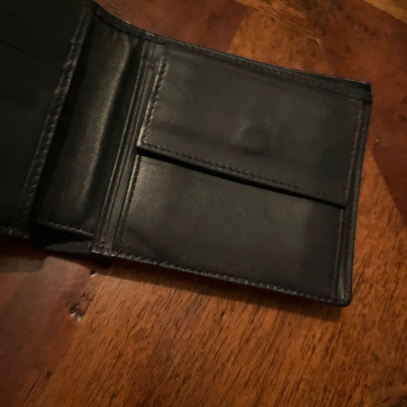 Authentic Bottega Veneta Navy Blue Wallet - Picture 5 of 11